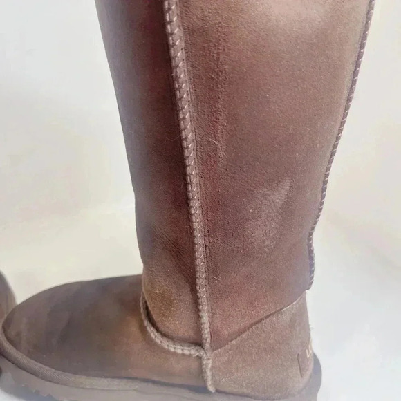 UGG Australia Bailey Button Tall Chocolate Brown Suede Boots 3 Buttons Size 5 US - Picture 11 of 11